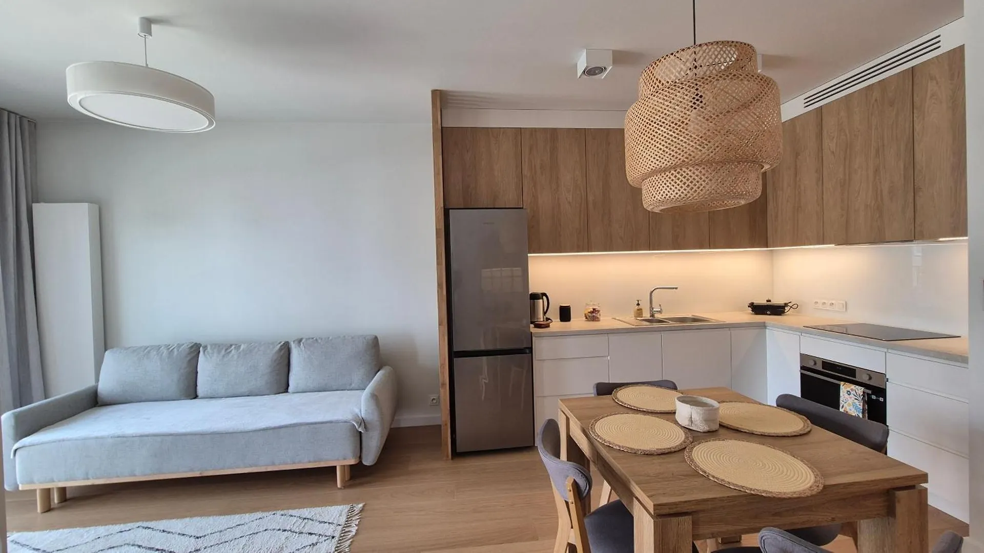 דירה פוזנן Luxurious Cinnamon Apartment, Self Check-In 24H, Parking, Air-Conditioning פולין