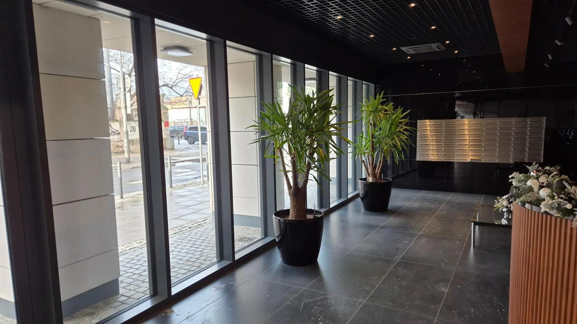 פוזנן Luxurious Cinnamon Apartment, Self Check-In 24H, Parking, Air-Conditioning דירה